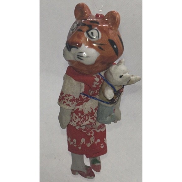 Japanese Tiger Hakata Doll Ornament Porcelein Asian Dress Kimono New Year - Picture 1 of 7